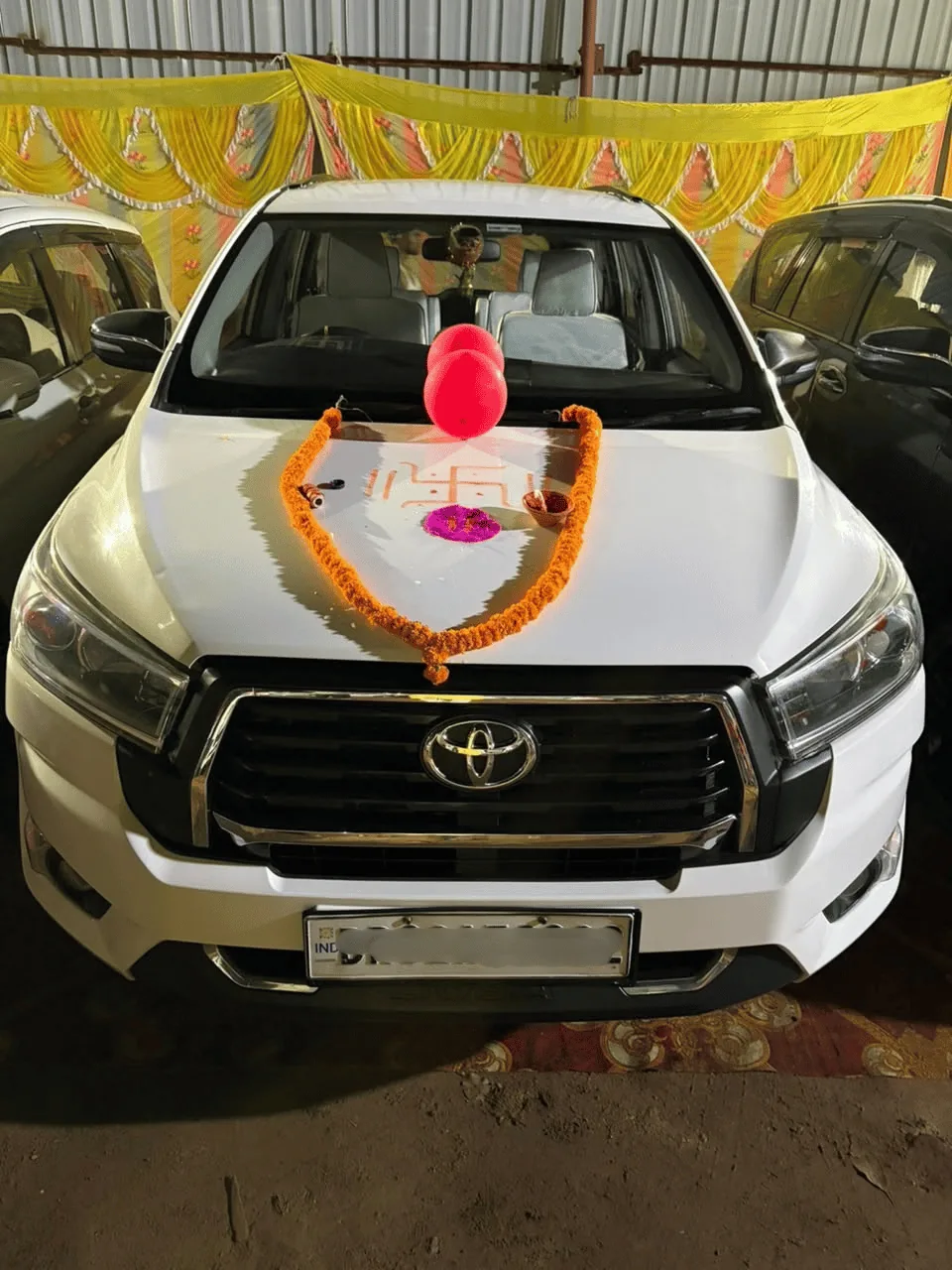 Tour & Travels Car Gallery | Vansh Tour & Travels Vansh Tour & Travels - Car Gallery Showcase